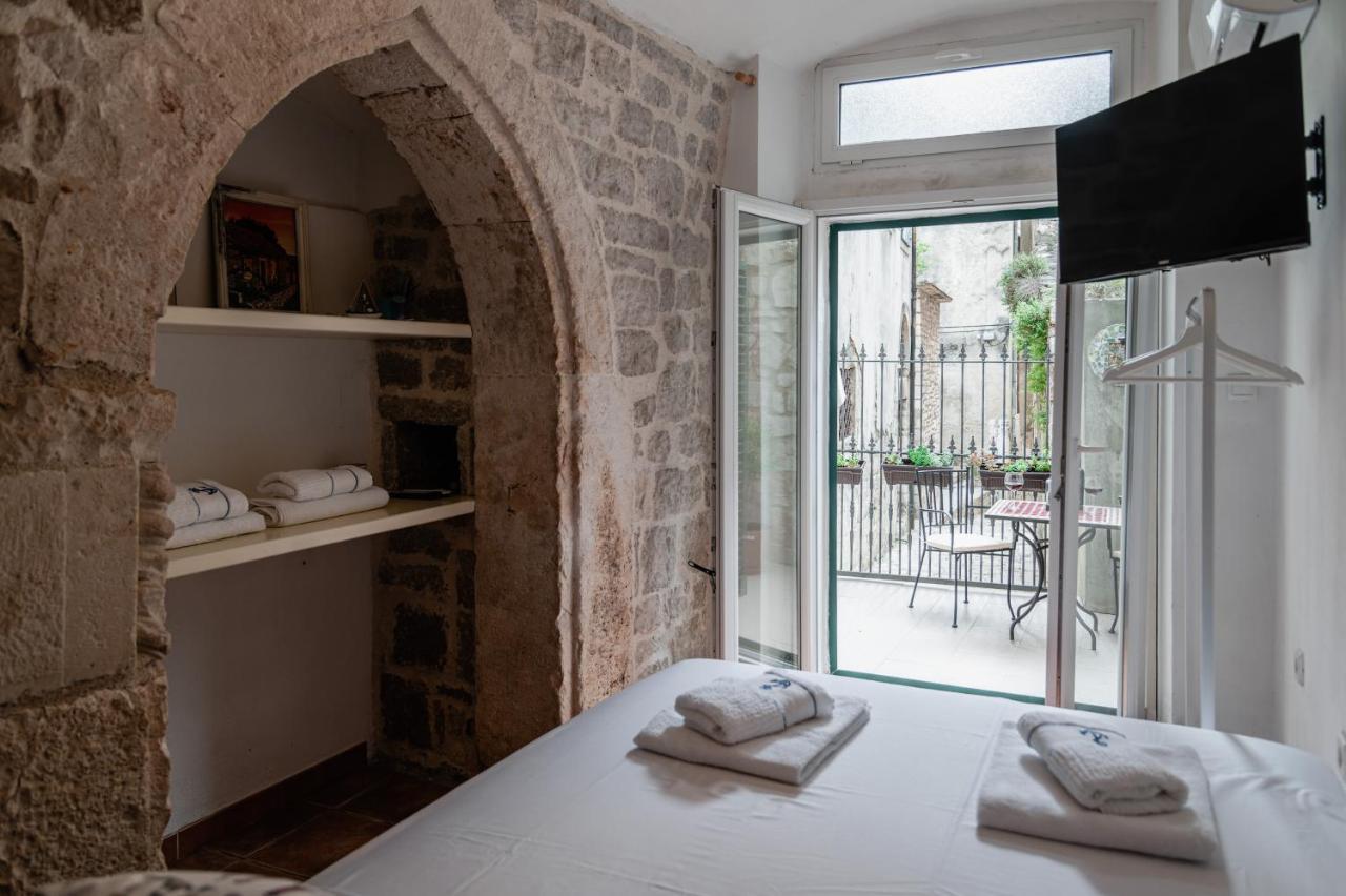 Lito Apartments Sibenik Bagian luar foto