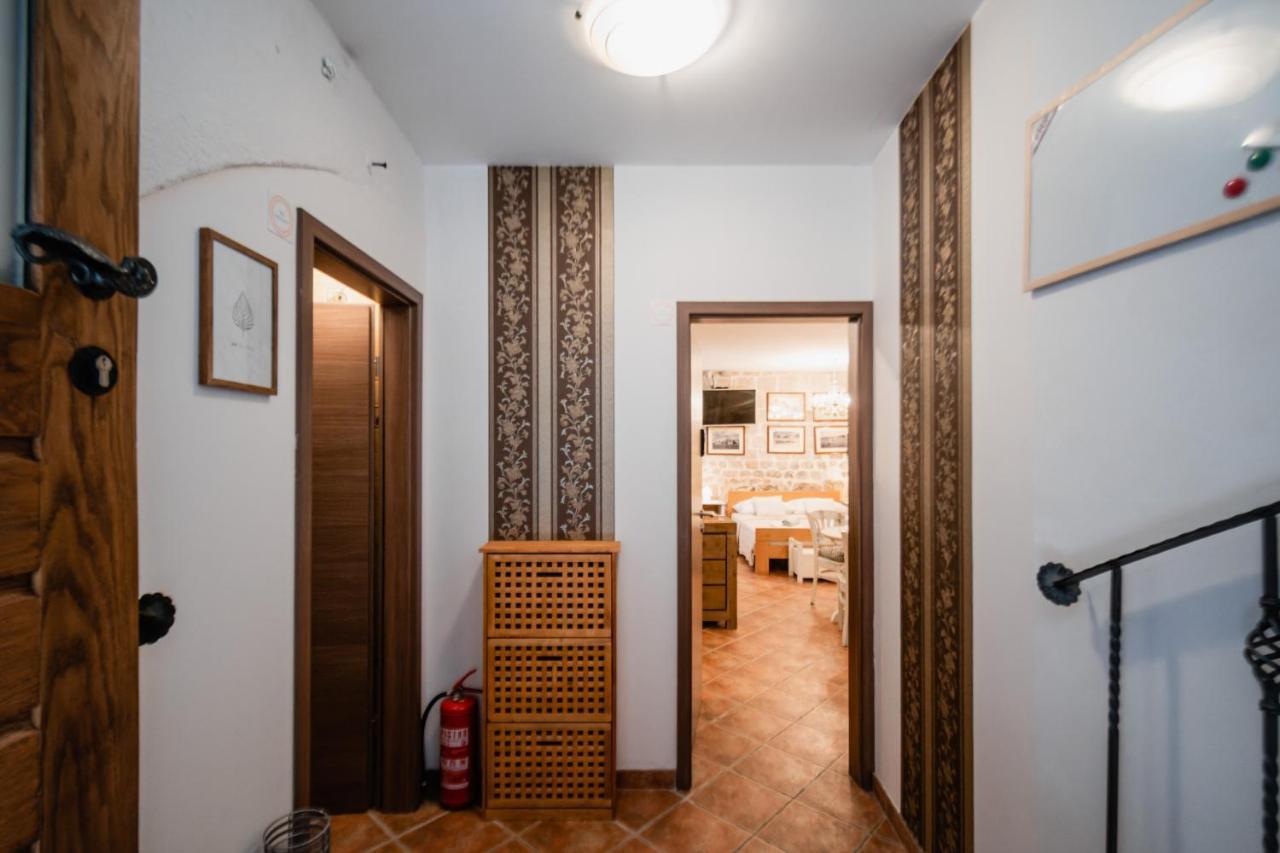 Lito Apartments Sibenik Bagian luar foto